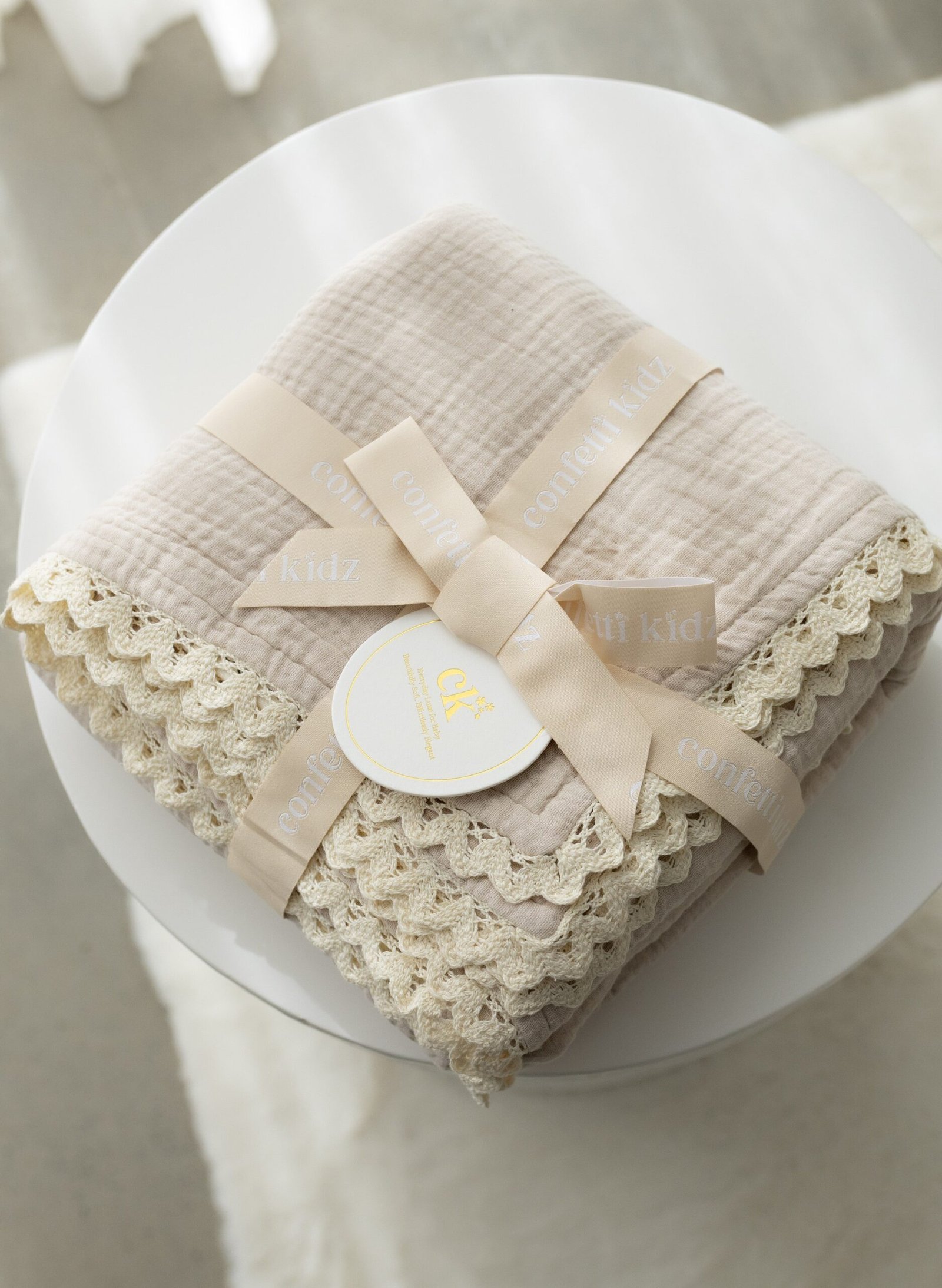 Classic Muslin Blanket | Oatmeal