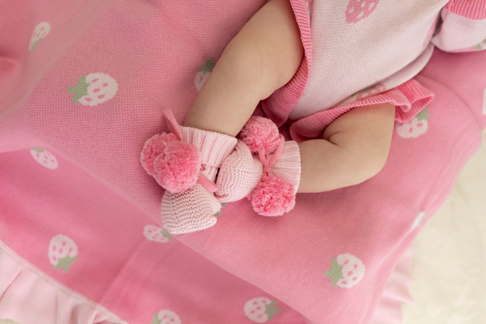 Baby Knit Booties | Pink Poms