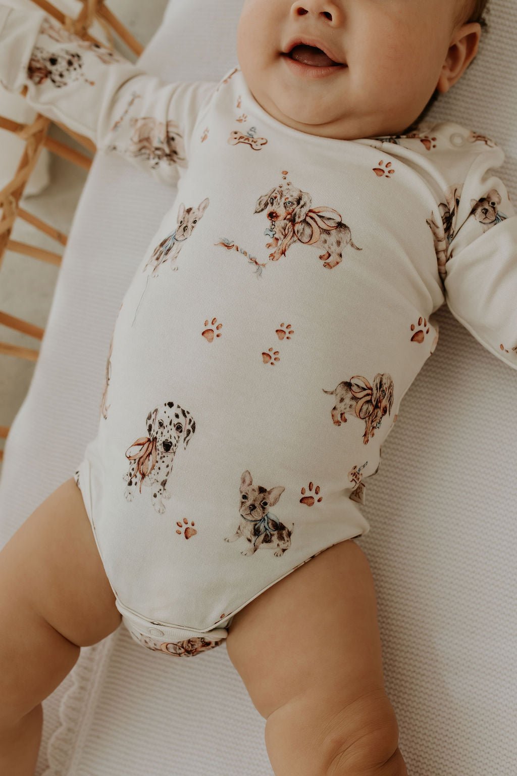 *Prem, 0-3 + 1Y left* Pawfect Pals - L/S Bodysuit