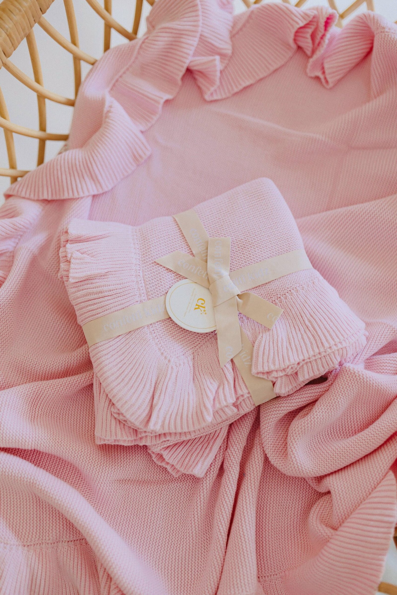 Frilly Knit Blanket | Soft Pink